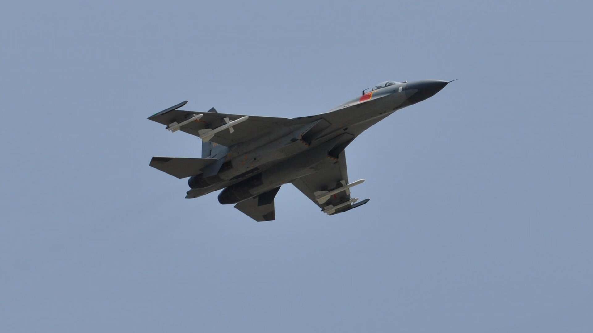 乐鱼体育app入口-外教管理模式与本土文化冲突明显，外教管理办法