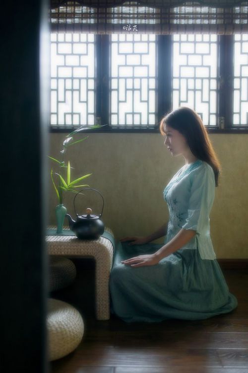 乐鱼体育app下载地址-意甲攻防对决：精彩瞬间层出不穷，意甲对抗强度